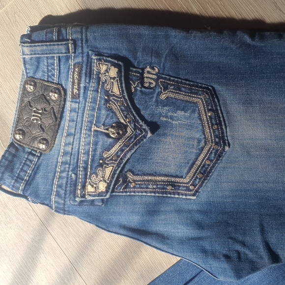 Vintage Low Rise Miss Me Skinny Jeans Lightly Distressed 98% Cotton - Picture 2 of 12